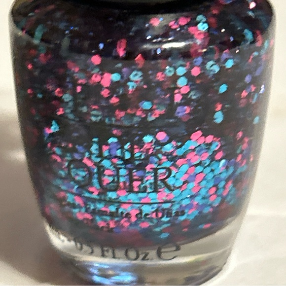 Bundle and save especially the smaller stuff such as nail polish, lipsticks etc. - Picture 12 of 16